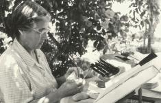 María Moliner