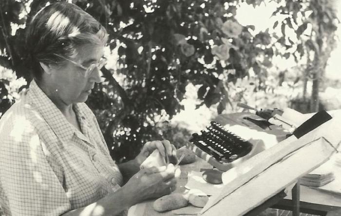 María Moliner
